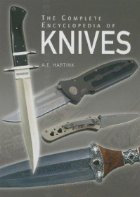 COMPLETE ENCYCLOPEDIA KNIVES THE