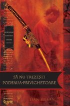 trezesti podeaua privighetoare